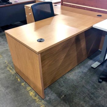 10500 Series L-Shape Desk
